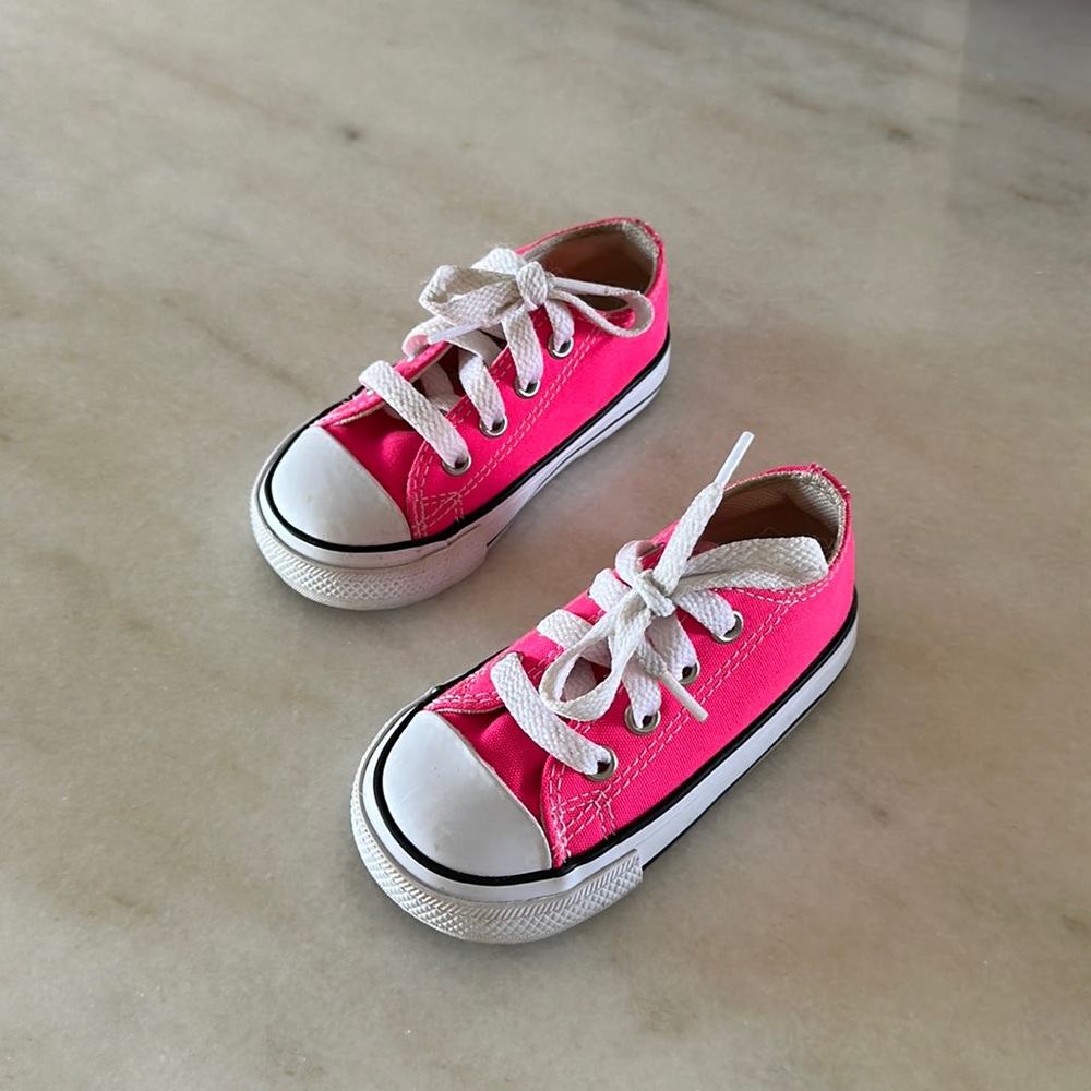 Converse 5c pink shoee